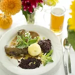Dorf Gut Zur Warte Hotel