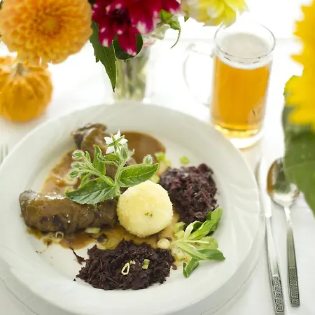 Dorf Gut Zur Warte Hotel