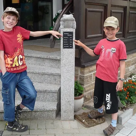 Dorf Gut Zur Warte Hotel